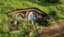 New Zealand for Film Fans: A Tour of the Hobbiton Movie Set