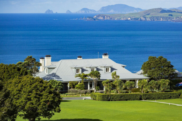 New Zealand_Bay of Islands_luxury lodges 768x512